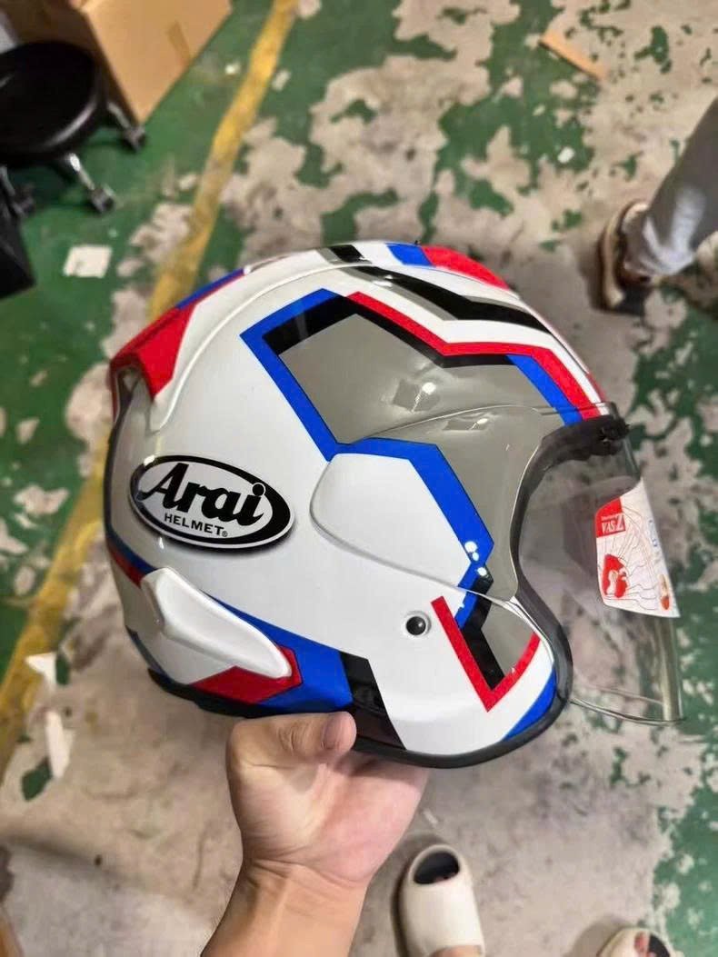 Arai Vz-ram紅白藍配色